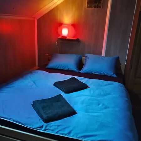 Hostel Suzzzy Novska Zewnętrze zdjęcie