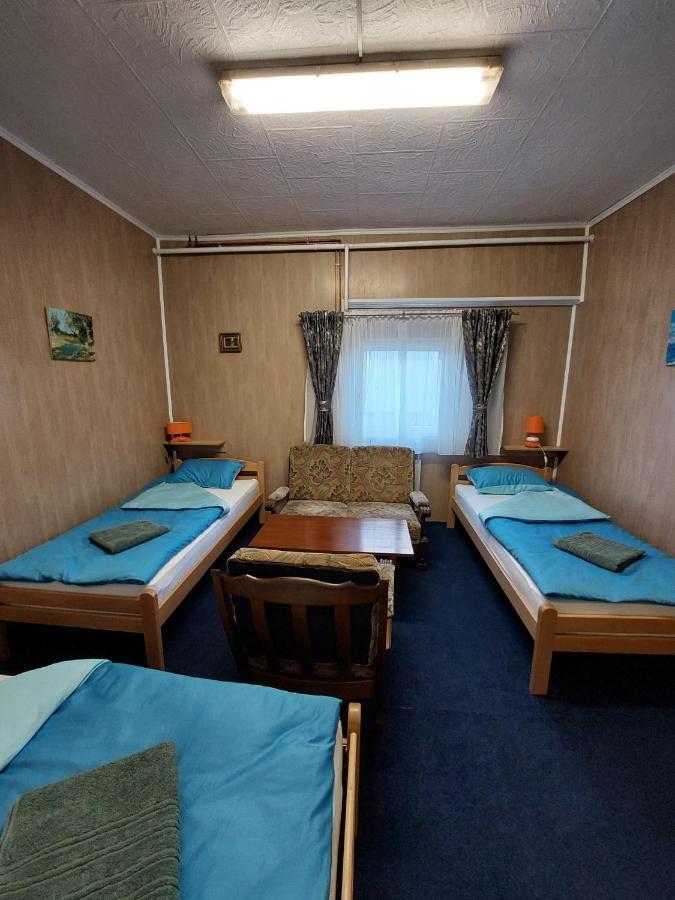 Hostel Suzzzy Novska Zewnętrze zdjęcie